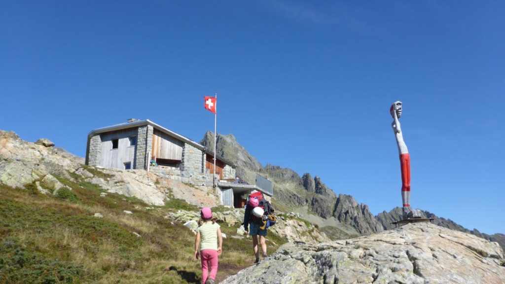 Ankunft der Kinder-Kletter-Gruppe auf der Sewenhütte